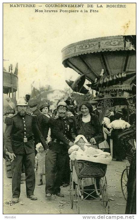 92-NANTERRE-COURONNEMENT De La ROSIERE-NOS BRAVES POMPIERS à La FETE . (THEMES FETES FORAINES-MANEGES ) - Nanterre