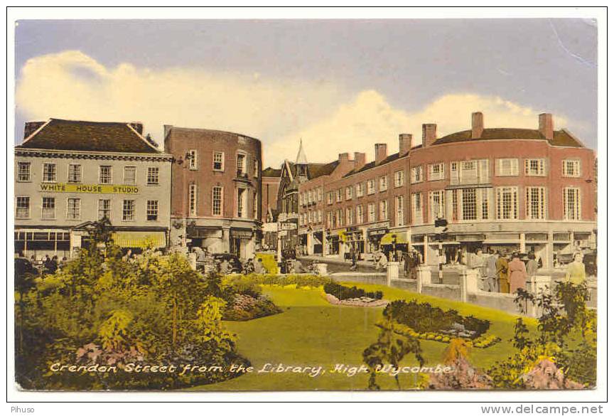 UK660 :  HIGH WYCOMBE : Crandon Street From The Library - Buckinghamshire