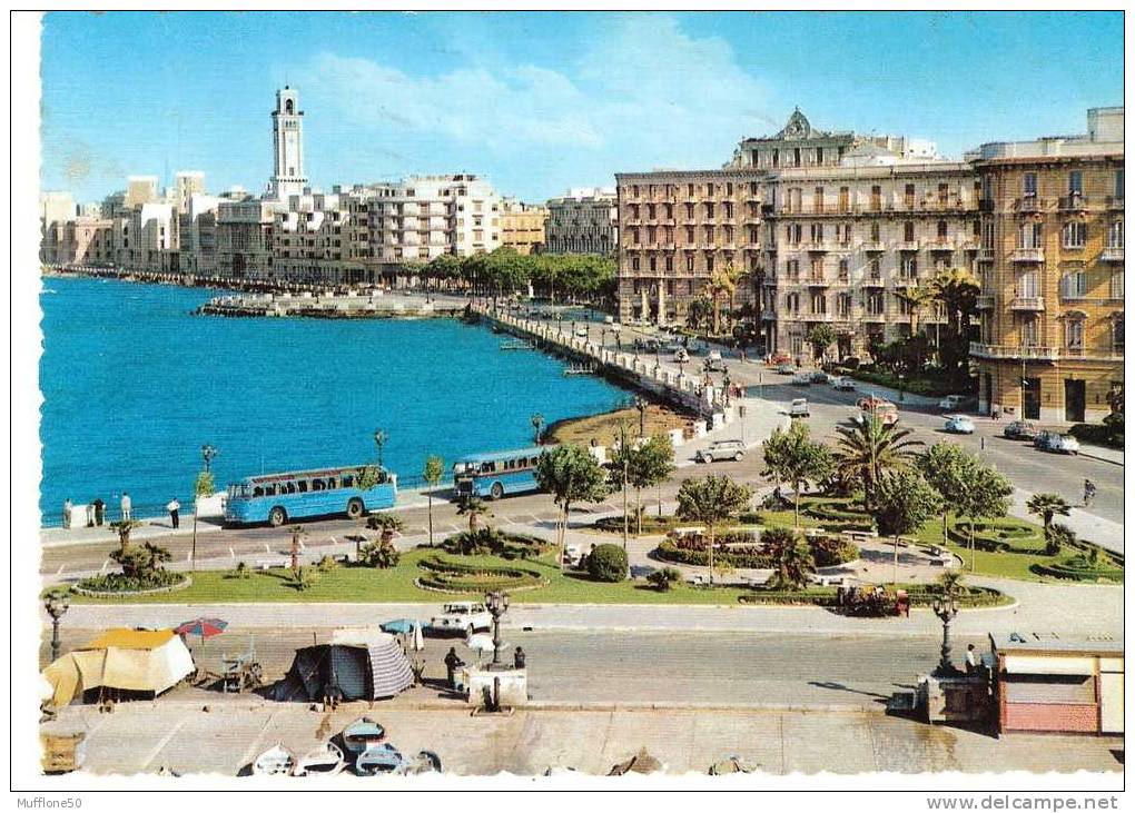 Italia 1972. Cartolina Di  BARI  -  Lungomare. - Bari