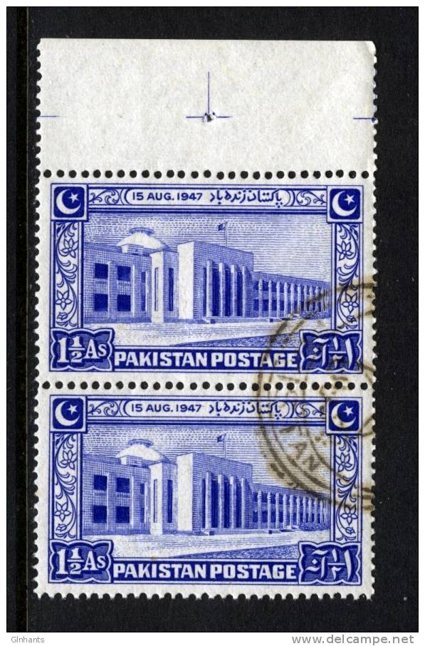 PAKISTAN - 1948 INDEPENDENCE 1.5A ULTRAMARINE ASSEMBLY BUILDING KARACHI FINE USED PAIR CTO - Pakistan
