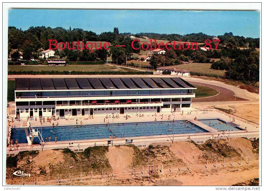 PISCINE à HAGETMAU - DOS VISIBLE - Swimming