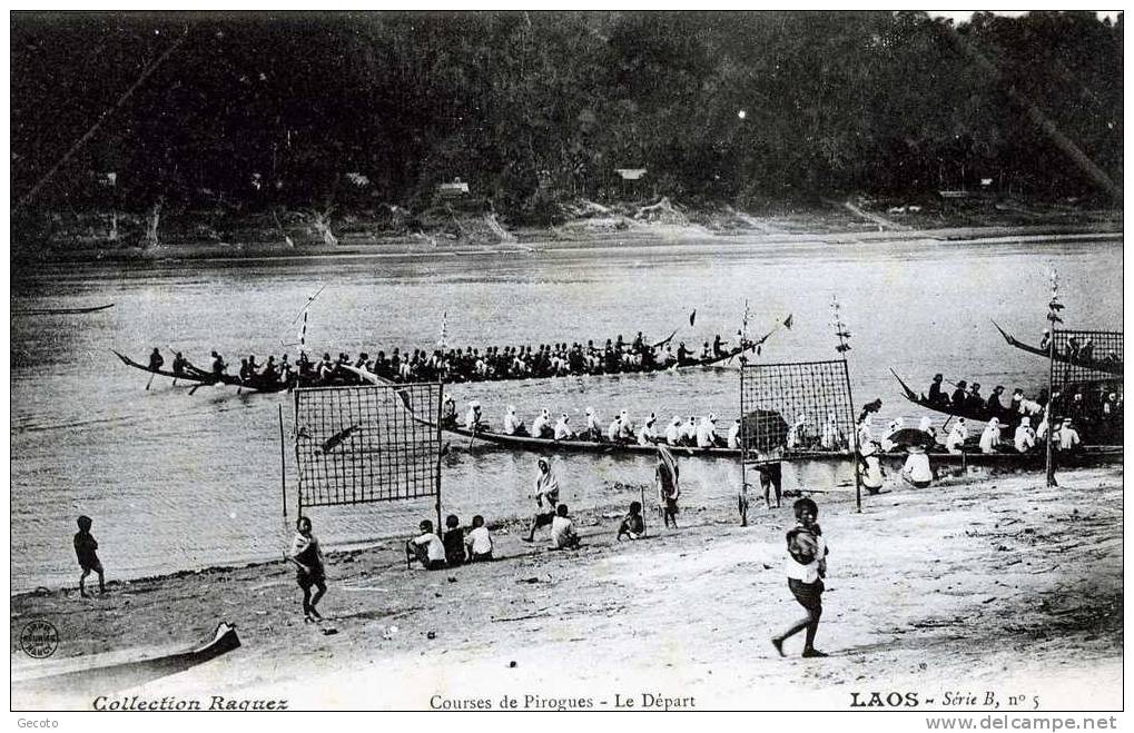 Courses De Pirogues - Le Départ - Laos