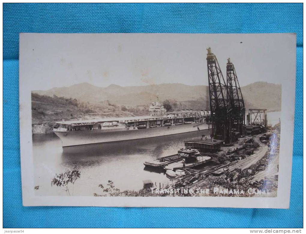 Transiting The Panama Canal - Vers 1930 ( Passage D'un Porte-avion) - Panama