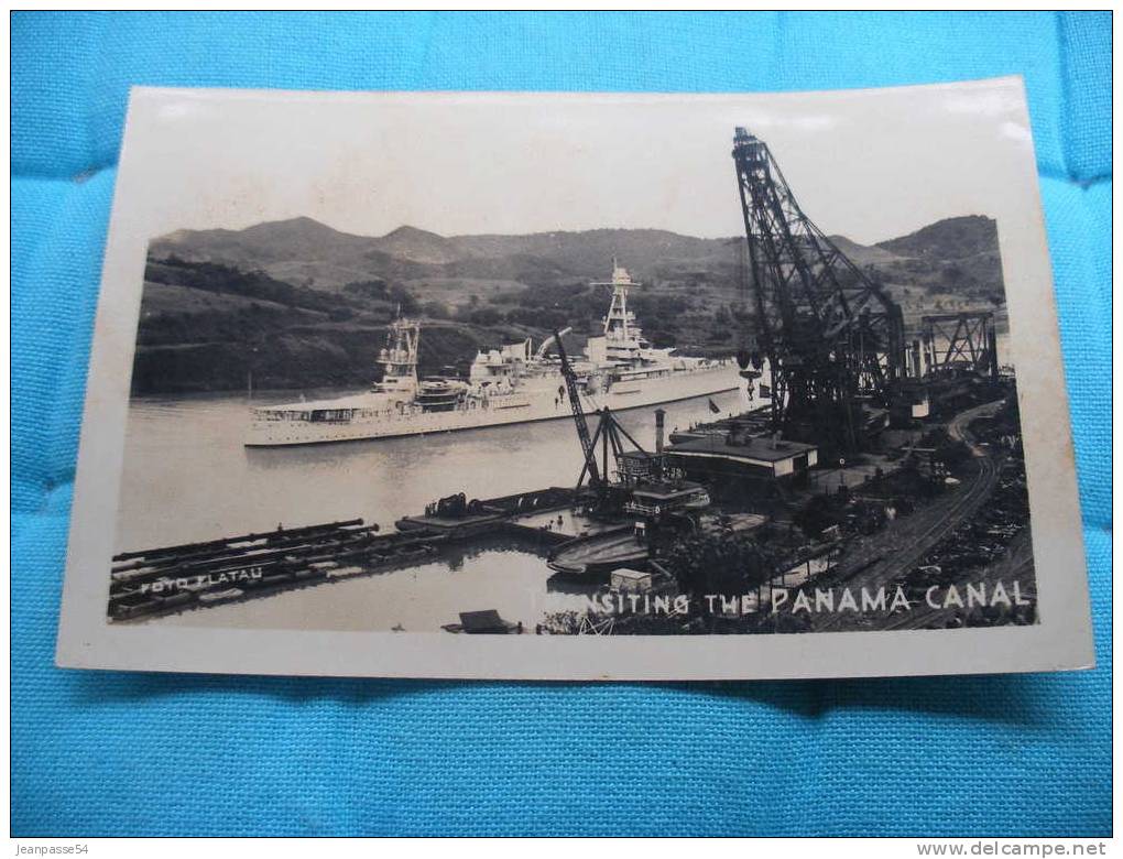 Transiting The Panama Canal - Vers 1930 ( Passage D´un Navire De Guerre). Bateau - Panama