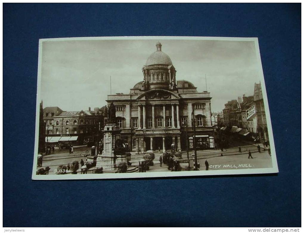 Hull - City Hall -  1948 - Hull