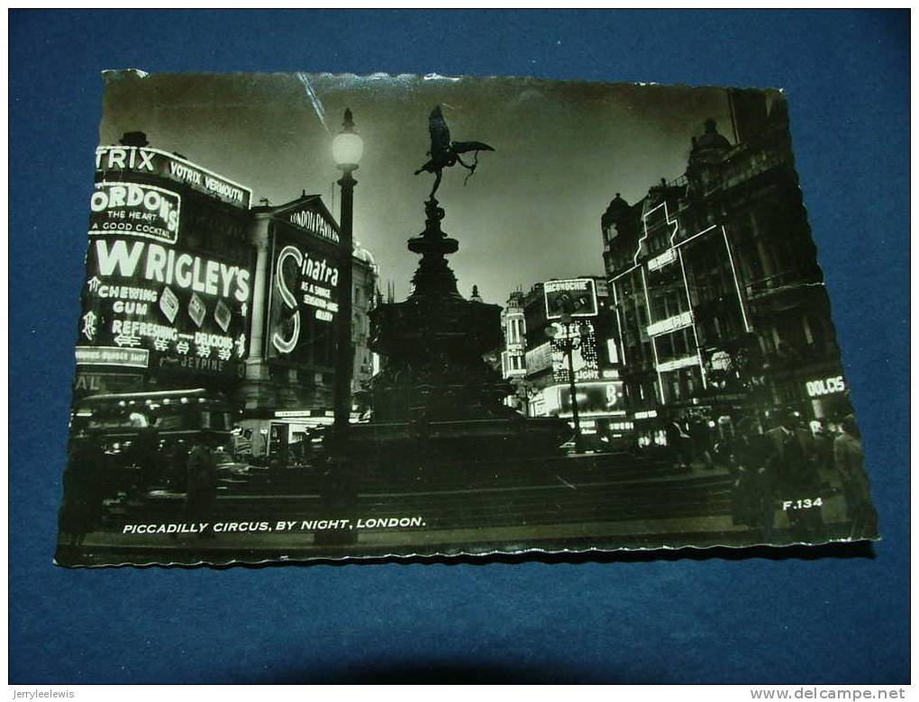 LONDON  - Piccadilly Circus By Night - Piccadilly Circus