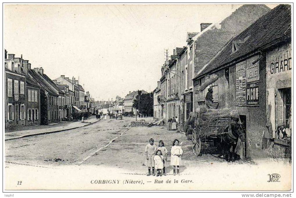 Corbigny (Nièvre) Rue De La Gare - Corbigny