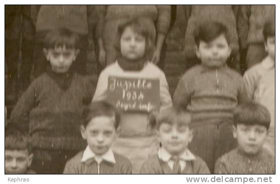 JUPILLE : Une école En 1934 - Superbe Photo Sur Carton D' Origine - Dimensions : Carton 29,5 / 24 Cm Photo 16,5 / 12 Cm - Liege