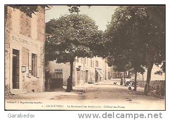 CPA De LA LOUVESC - Le Boulevard Des Américains - L'Hôtel Des Postes (édition C.J.). - La Louvesc