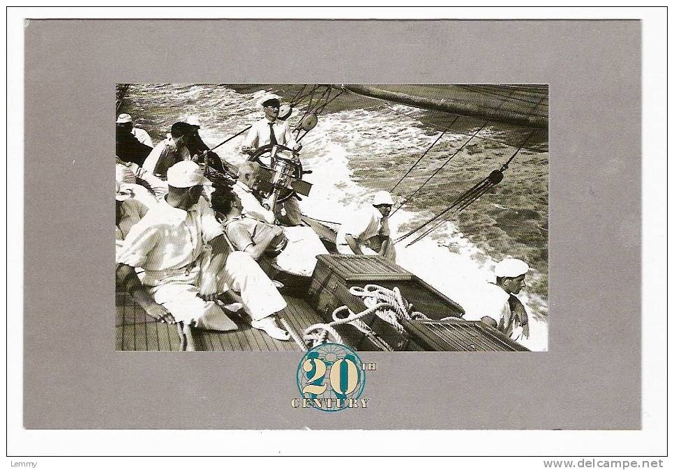 LE 20e SIECLE - 20 Th CENTURY - SPORTS -  VOILE -  LE YACHT CANDIDA REGATE DE COWES En 1935 - FOTOGRAM-STONE - CPM - Voile