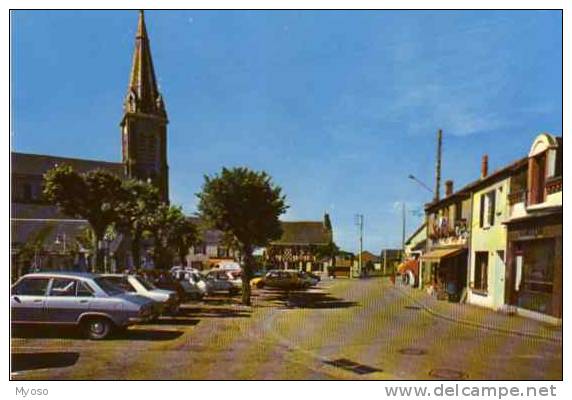 45 OUZOUER SUR LOIRE Pace De L'Eglise, Automobiles - Ouzouer Sur Loire