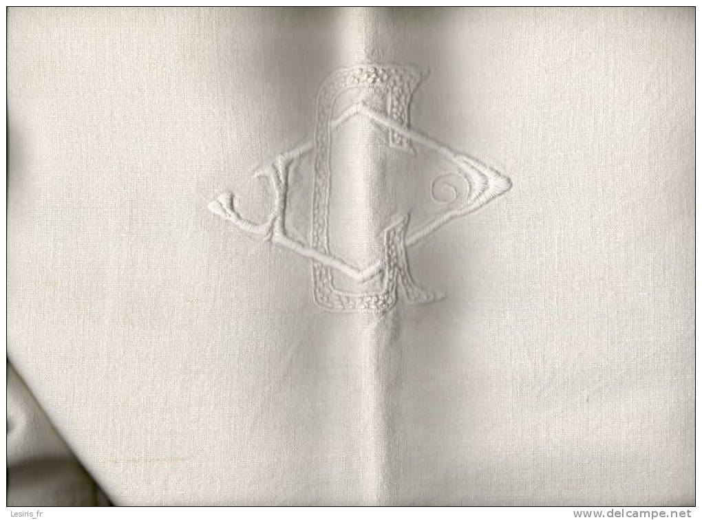 DRAP BLANC METIS OU COTON - CHIFFRE D. C. - 170 X 280 - JOURS - Lenzuola/Copriletti