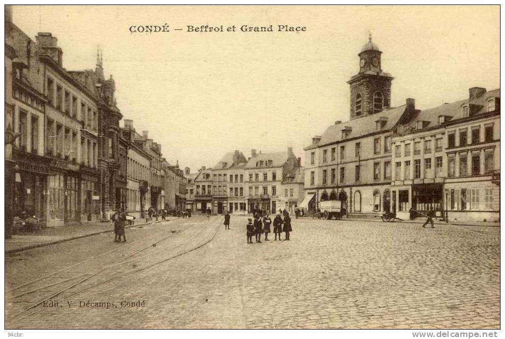 CPA (59)    CONDE SUR L ESCAUT  Beffroi Et  Grand Place - Conde Sur Escaut