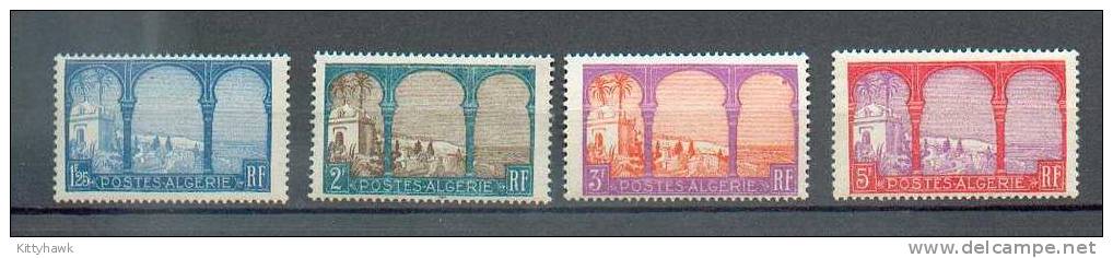 ALG 443  - YT 34 à 57 * - Qques Rousseurs - Unused Stamps