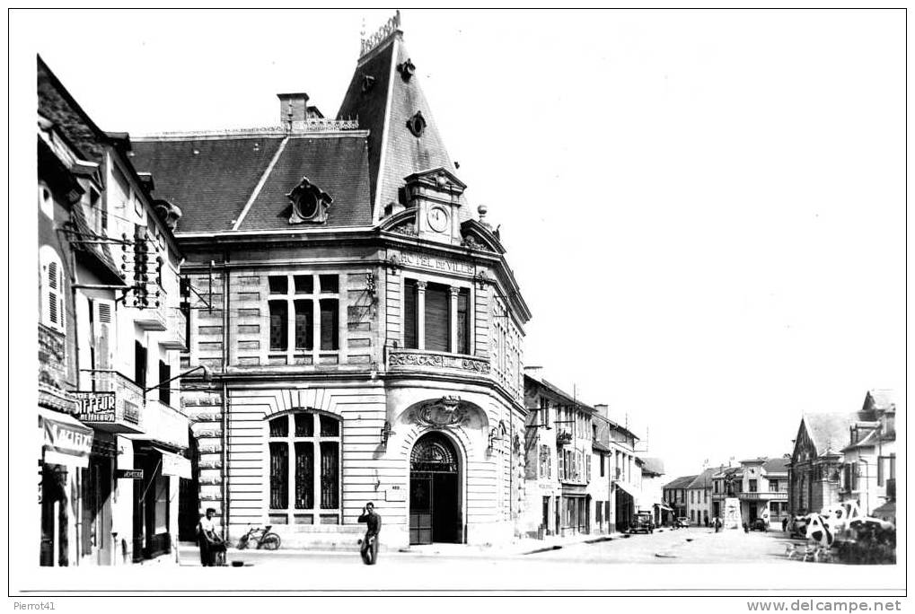 Place De La République - Lannemezan