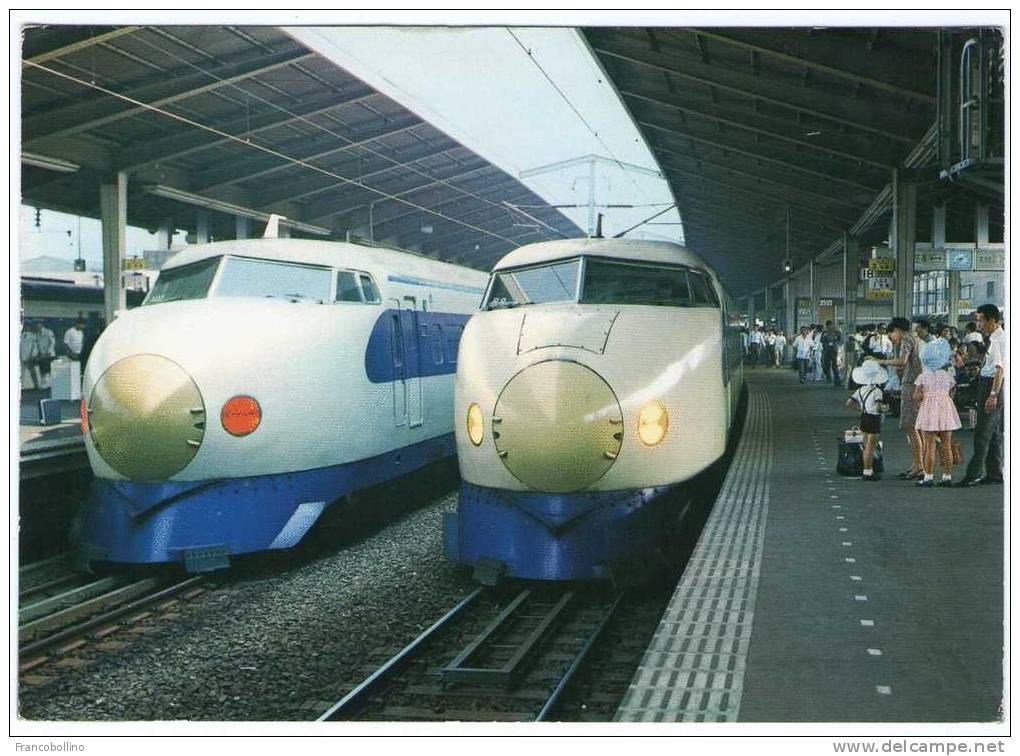 JAPAN - BULLET TRAINS AT TOKYO CENTRAL RAILROD-DEUX TRAINS BALLE DE FUSIL A LA GARE CENTRALE - Tokyo