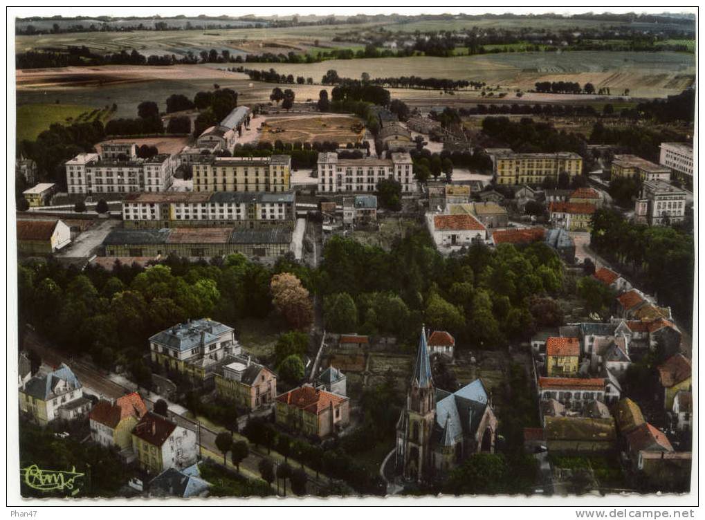 SARREBOURG (Moselle), Vue Gébérale Aérienne, Eglise, Entrepôts... - Sarrebourg