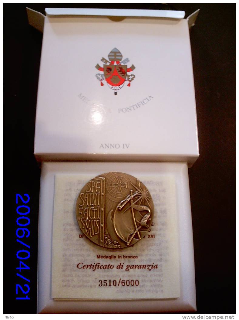 VATIKAN - VATICANO BENEDETTO XVI - MEDAGLIA ANNUALE PAPALE ANNO IV ( 2008 ) BRONZO - ASTUCCIO ORIGINALE - Autres & Non Classés