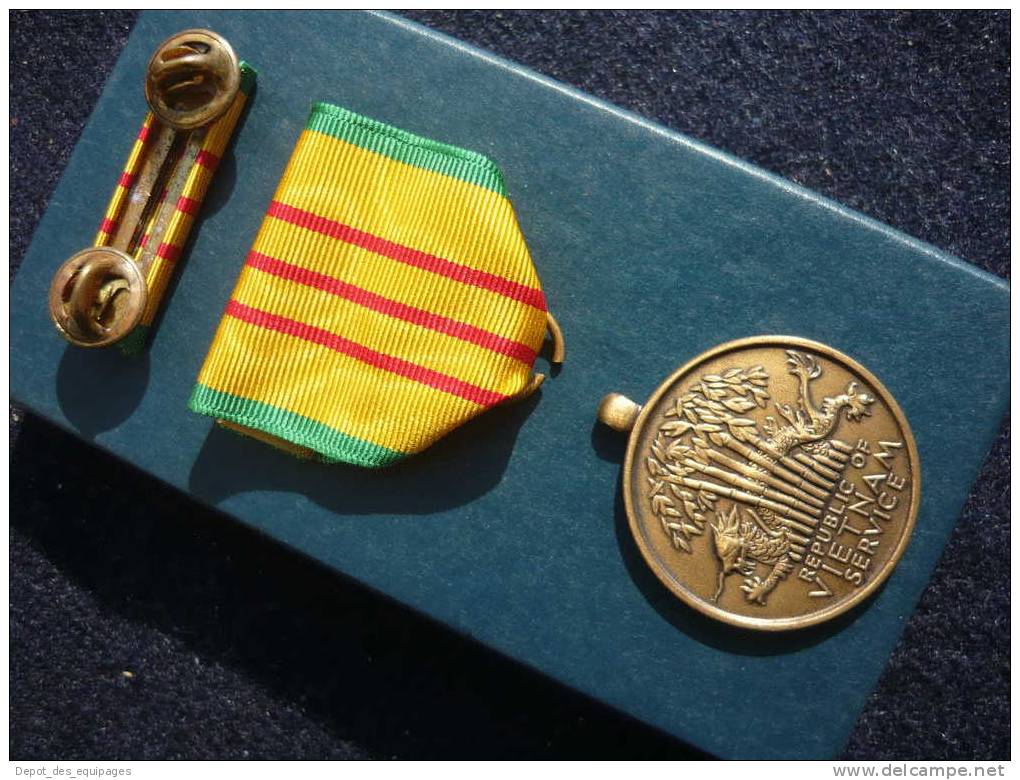 MEDAILLE   U.S.A.    VIETNAM  Fabrication 1969 + BOITE  état Neuf 100% !! - Estados Unidos