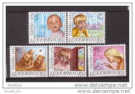 Timbre(s) Neuf(s) Luxembourg,1062-66 Y Et T, Jeux De Physionomie De L'enfant, Nativité, Rêverie,admiration..1984 - Unused Stamps