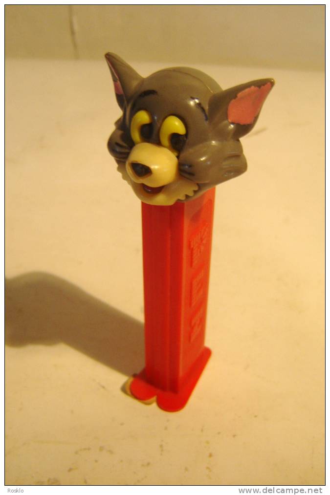 PEZ DISTRIBUTEUR / ANCIEN / 1980 TOM LE CHAT   / TRES BEL ETAT - Pez