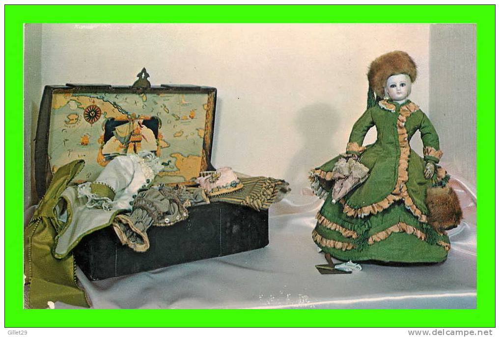 PHILADELPHIA, PA - LETITIA PENN DOLL CLUB - 12 INCHES FRENCH FASHION, TRUNK & COMPLETE WARDROBE - - Philadelphia