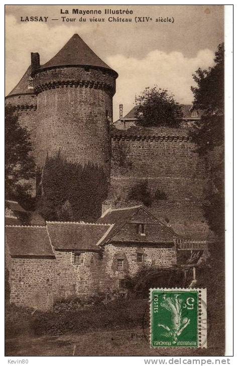 53 LASSAY Tour Du Vieux Château (XIVé Siécle) - Lassay Les Chateaux
