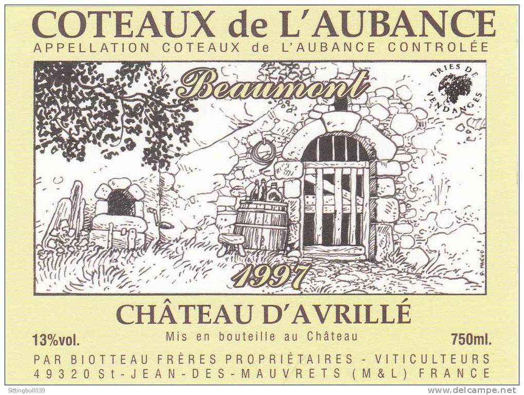 MAKYO. Etiquette De Vin Pour Le Château D'Avrillé. Côteaux De L'Aubance. Beaumont 1997. Dans Le 49. - Objets Publicitaires