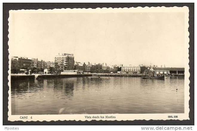 CADIZ (Spain) - Vista Desde Los Muelles - Cádiz