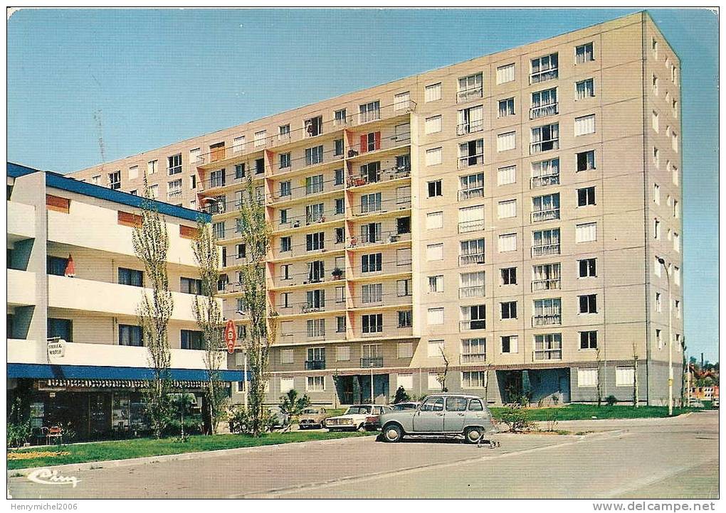 Montgeron ( Essonne) Les Résidences La Foret Et Tabac - Montgeron