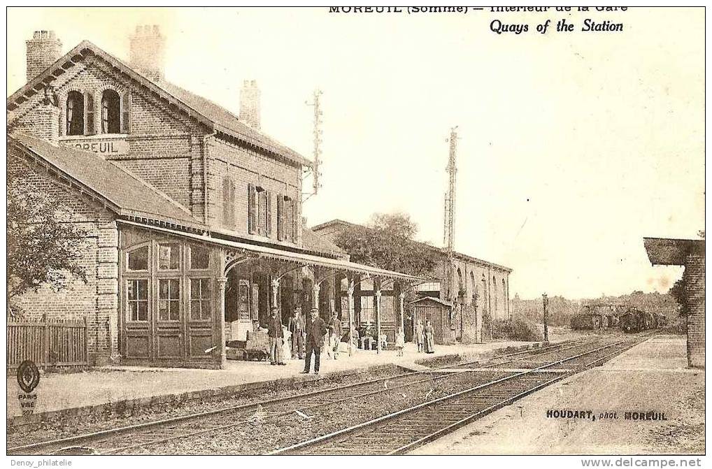 80 / MOREUIL / INTERIEUR DE LA GARE - Moreuil