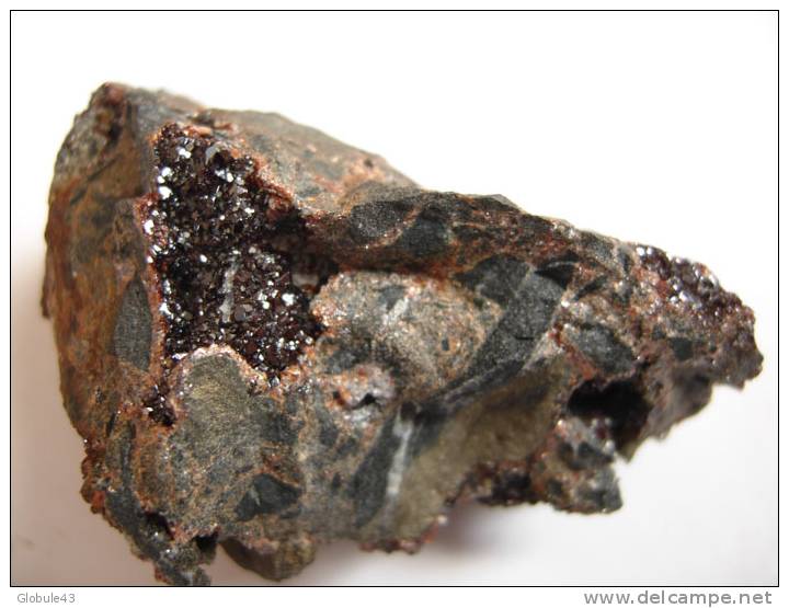 BLENDE MINE DES MALINES 5,5 X 3 CM - Minéraux