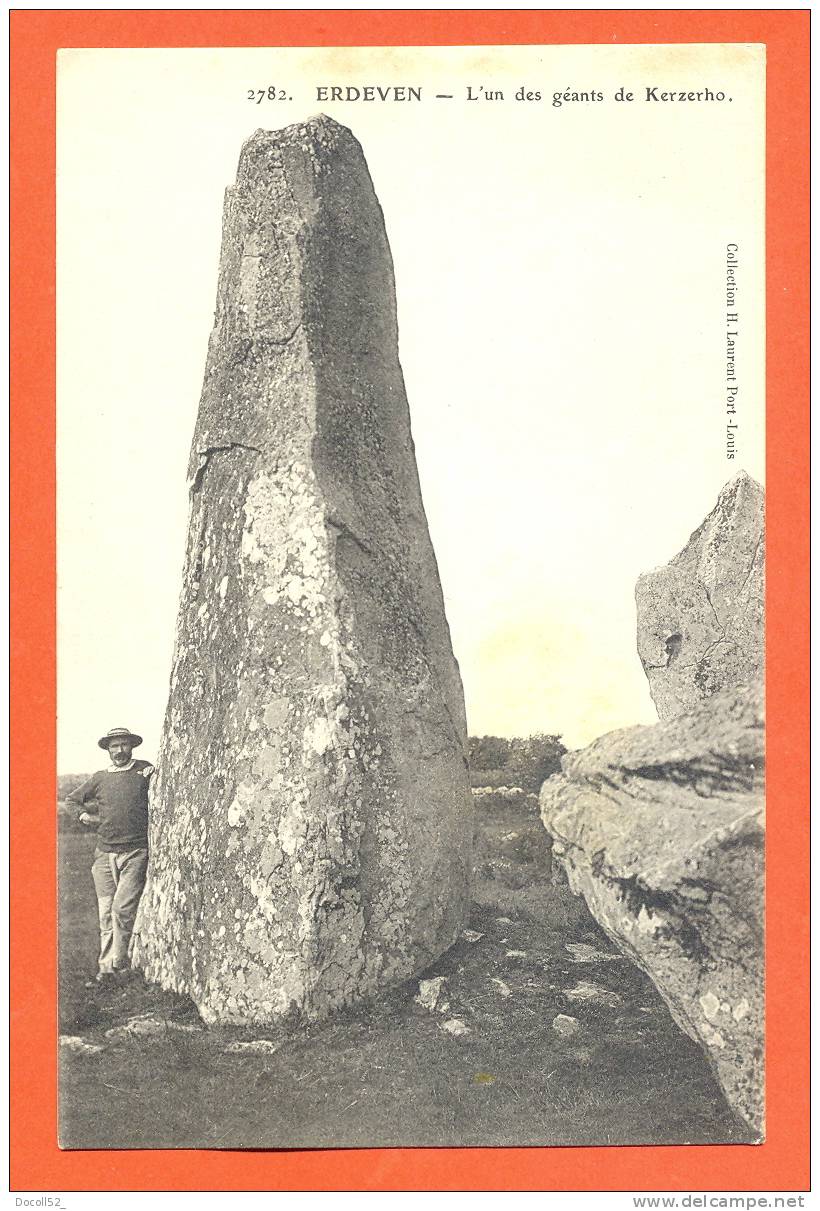 Dpt  56   Erdeven  " L´un Des Geants De Kerzerho " Menhir - Erdeven