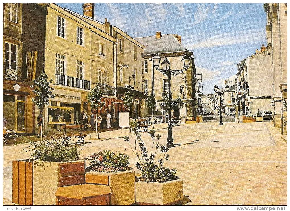 Cholet ( Maine Et Loire) Rue Pietonne , Ed Combier - Cholet