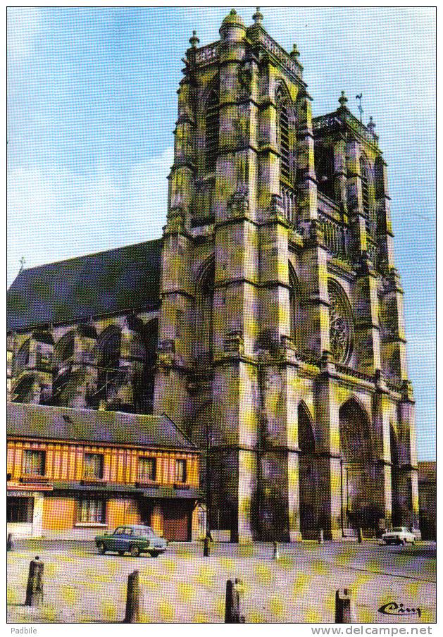 Carte Postale 80.  Corbie L'église  Et La Boucherie Delaroche Trés Beau Plan - Corbie