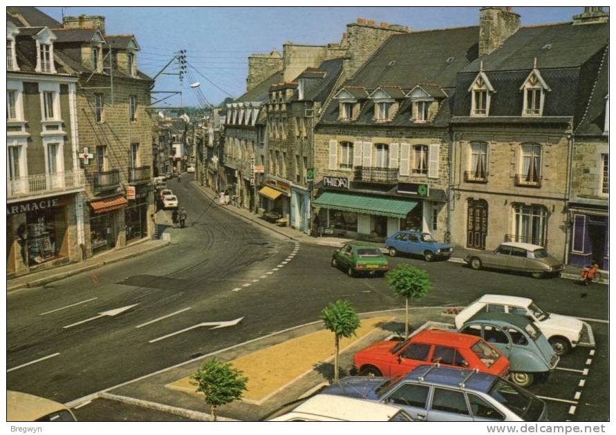 22 - Belle CPSM Plancoet - La Place Et La Grande Rue (nombreuses Voitures Des Années 70 : Citroën DS, 2 CV, Peugeot Etc) - Plancoët