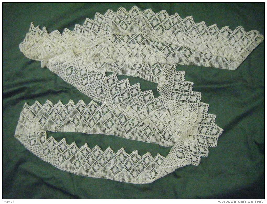 Dentelle Crochetee Main -tres Fine -retour De 65cm-longueur 230cm --retour De 65 Cm Environ-coloris Blanc-hauteur 9cm- - Dentelles Et Tissus