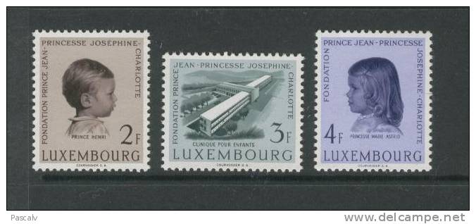 Yvert 528 / 530 ** Neufs Sans Charnière MNH - Unused Stamps