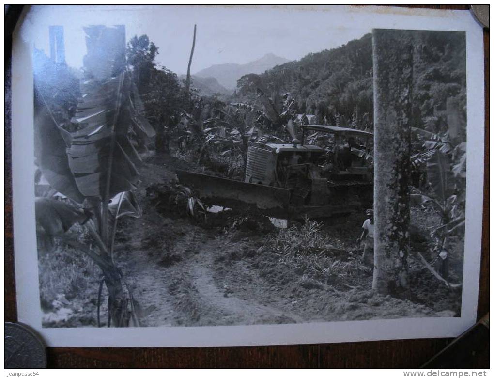 BARACOA. Construction De La Farola - Bulldozer. Photographie Originale Vers 1959 - CUBA - Lieux