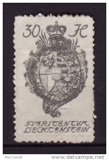 LIECHTENSTEIN.N°29.ARMOIR IES.  *neuf Et Charnière Clair Au Dos - Unused Stamps