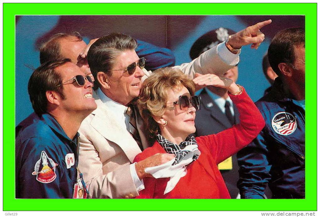 POLITICS - THE REAGANS WATCH THE LANDING OF THE COLUMBIA PILOTED BY TOM MATTINGLY  IN 1982 - - Evènements