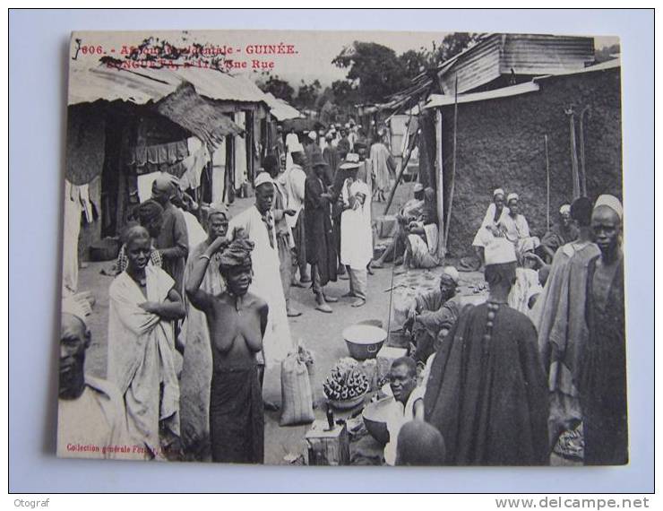 CPA - GUINEE - SOUGUETA - N° 11 - Une Rue - Animée - Guinea