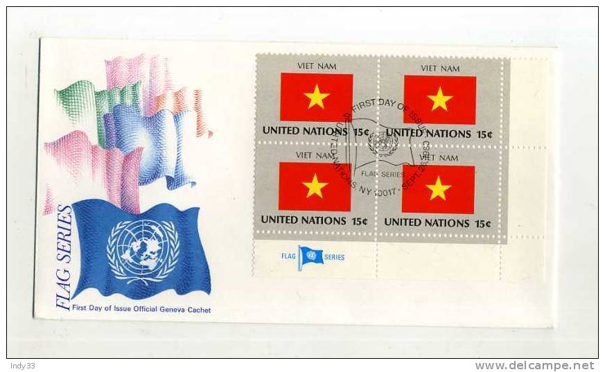 - O.N.U. GENEVE . DRAPEAU DU VIET NAM . BLOC DE 4 BORD DE FEUILLE . CACHET 1er JOUR 26/9/80 - FDC