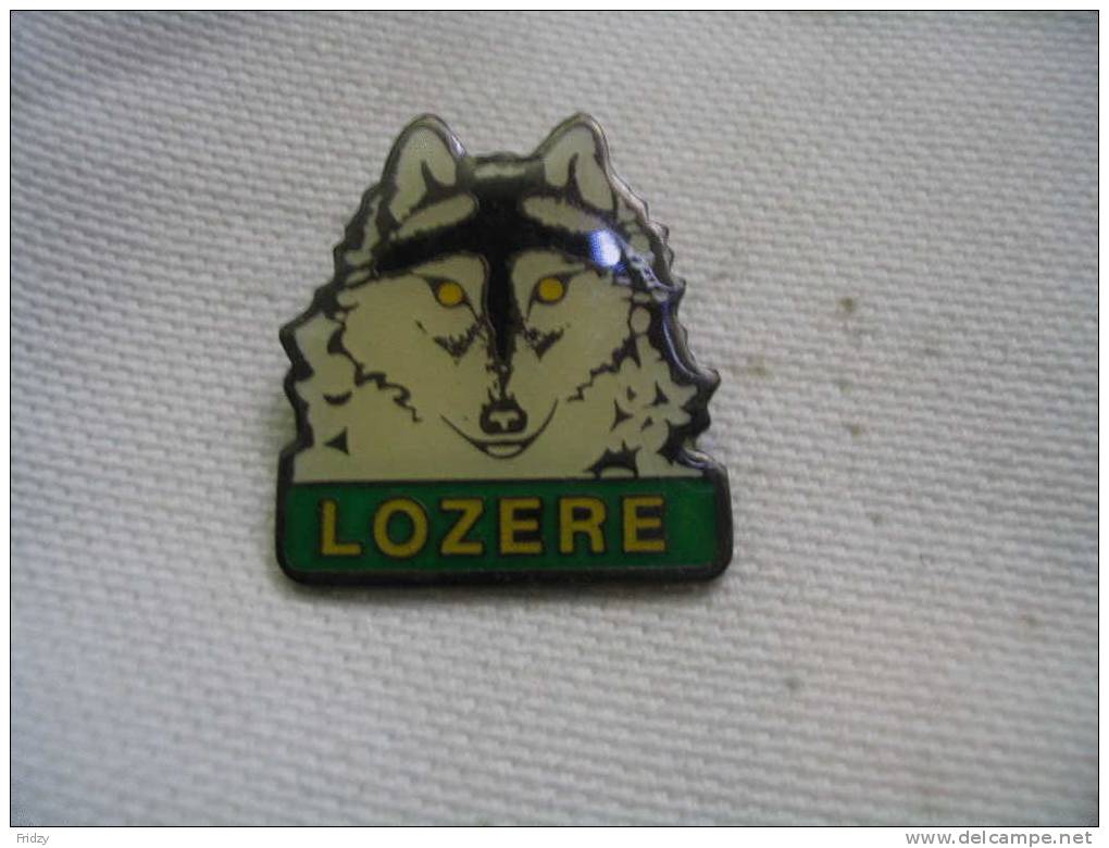 Pin´s Chien Loup LOZERE - Animaux