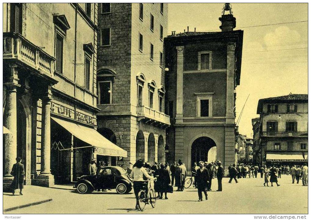 RIETI. Piazza Del COMUNE. Bar. Auto Fiat Topolino. Non Vg. 1957. - Rieti