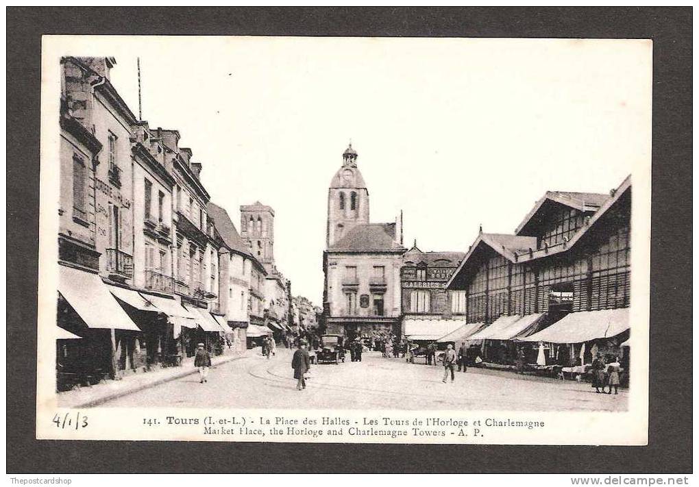 CPA 37 Indre Et Loire TOURS No.141 LA PLACE DES HALLES LES TOURS DEL'HORLAGE ET CHARLEMAGNE - Tours