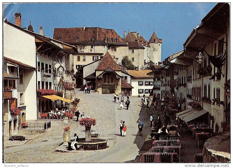 CP Gruyères Et Le Château Fribourg Suisse Rue Pittoresque - Fribourg