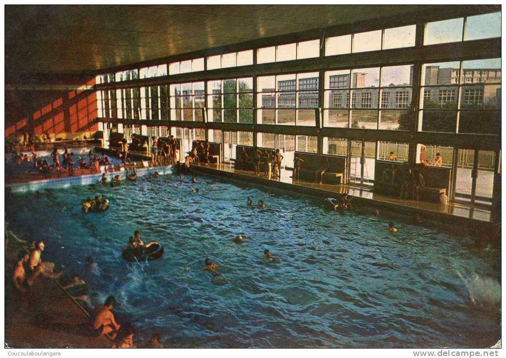 FRESNES (94) La Piscine - Fresnes