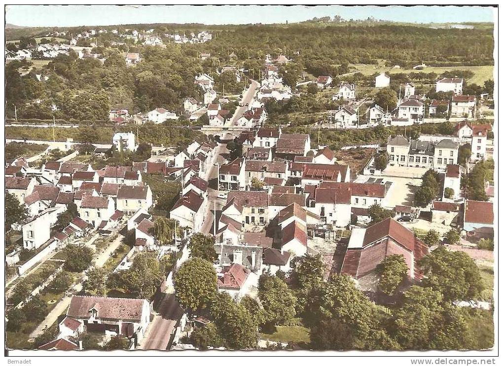 MERIEL .. VUE PANORAMIQUE .. EN AVION AU DESSUS DE .. - Meriel