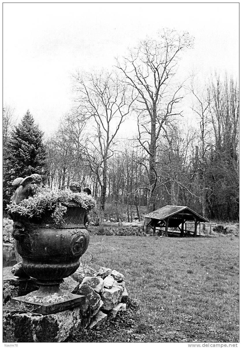 78 SAINT ARNOULT EN YVELINES. LES VASQUES PRES DU BASSIN. Maison D´Elsa Triolet Et Aragon Moulin De La Villeneuve - St. Arnoult En Yvelines